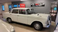 Mercedes-Benz 200