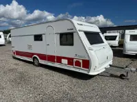 Kabe Onyx GLE KS * AC & Överbäddsskåp *