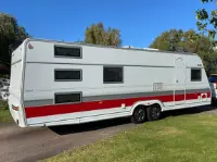 Kabe CLASSIC 780 DGDL KS 3-våningssäng AC Mover Alde Isabella Förtält