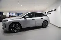 BMW iX xDrive60