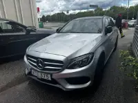 Mercedes-Benz C220