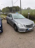 Mercedes-Benz E220